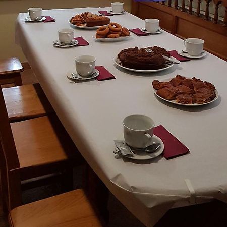 Hotel Ana Cangas De Narcea Ngoại thất bức ảnh